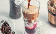 Manfaat Minyak Kelapa dalam Kopi, Energikan Hari Anda dan Bantu Turunkan Berat Badan