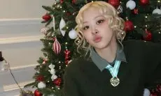 Lagu Hitnya 'APT' Menyebabkan Seorang Balita Sulit Tidur, Rose BLACKPINK Minta Maaf pada sang Ibu