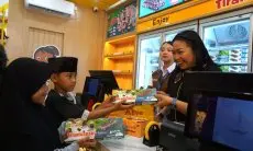 FOTO: Pembukaan Store Tiramisusu di Kota Baru Parahyangan