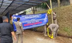 Diduga Tak Berizin, Tempat Pengolahan Sampah di Lembang Disegel Satpol PP KBB