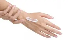 3 Tips Penting Memilih Hand Cream untuk Jaga Kesehatan Kulit