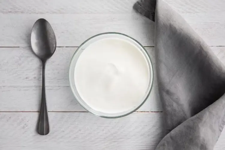 Perawatan Kulit Alami dengan Yogurt Yunani, Solusi untuk Segala Masalah Kulit