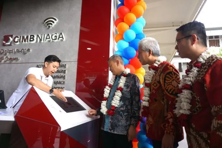 FOTO: CIMB Niaga Hadirkan Digital Lounge @Campus di Kampus Unpar Bandung