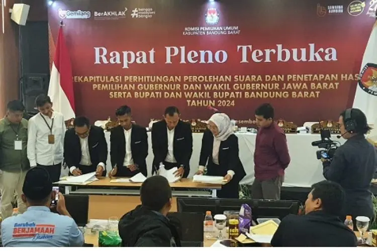 KPU Bandung Barat Tetapkan Pasangan Pemenang di Pilgub Jabar, ini Rincian Perolehan Suaranya