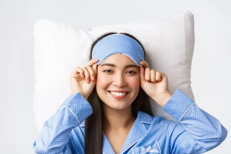 Jarang Dipakai Orang, Ternyata Masker Tidur Punya Manfaat yang Luar Biasa