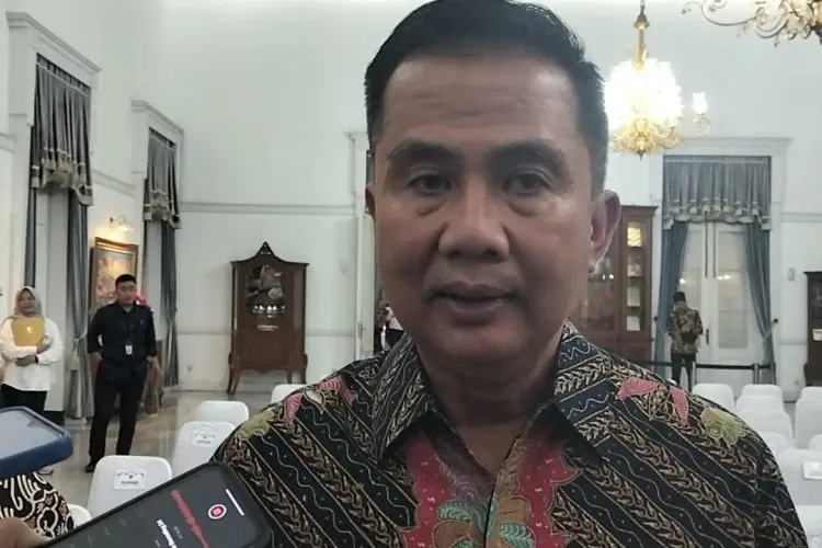 Bey Machmudin Ingatkan Dishub Awasi Ketat Angkutan Umum