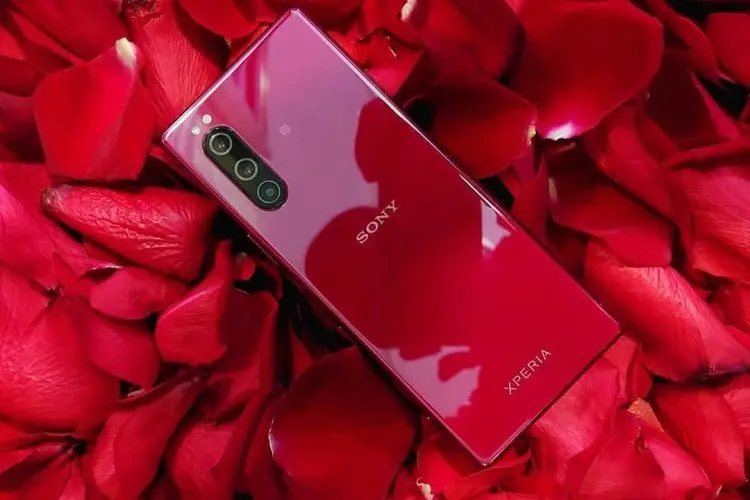 Sony Xperia 5 4G, Ponsel Pintar Mungil dengan Performa Gahar dan Kamera Memukau