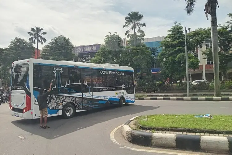 Mulai Operasi Besok, Bus Listrik Tegar Beriman Gratis, Catat Jadwal dan Rutenya
