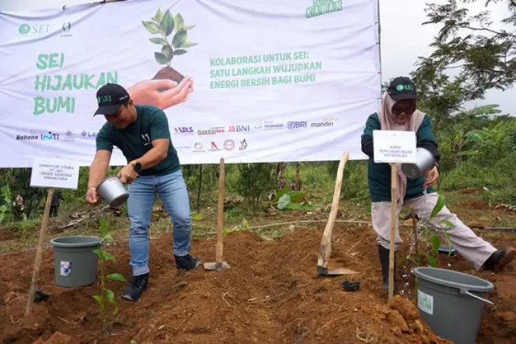 FOTO: SEI Hijaukan Bumi