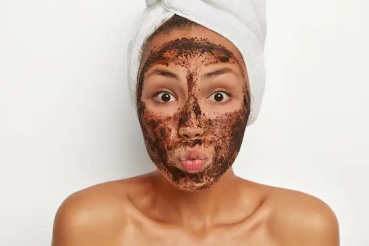 Viral 'Nature’s Botox' di TikTok, Pakar Ungkap Bahaya Bahan Dapur untuk Wajah