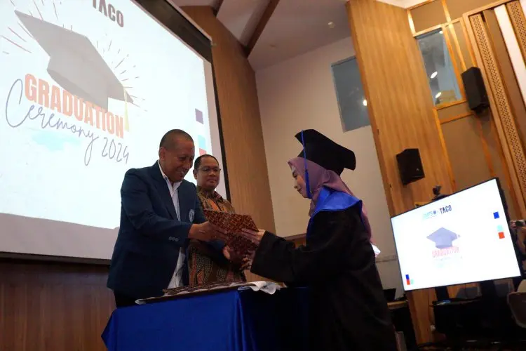 FOTO: Wisuda Program Mini SBM ITB X TACO