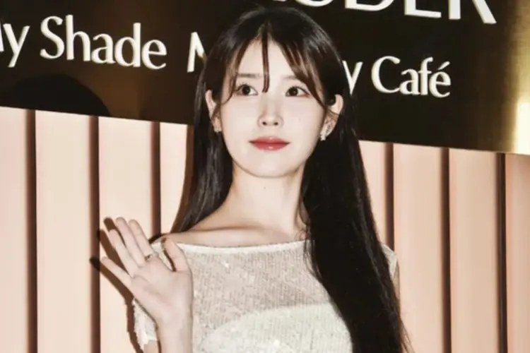 Sukses dalam Bermusik, IU Malah Dituduh Pro-Korea Utara