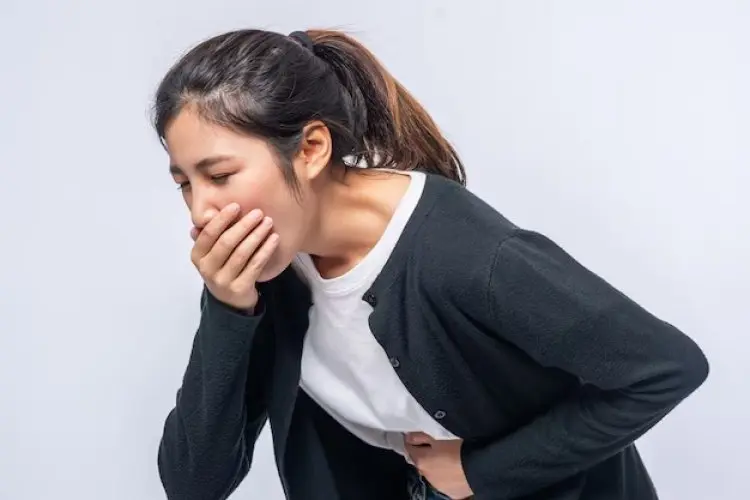 7 Cara Mudah Redakan Mual tanpa Obat Kimia
