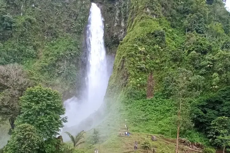 Momen Akhir Tahun yang Tak Terlupakan: 5 Destinasi Wisata di Cianjur untuk Liburan Keluarga yang Mengesankan