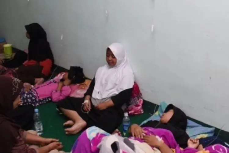 Belasan Warga Bantargadung Sukabumi Keracunan Makanan
