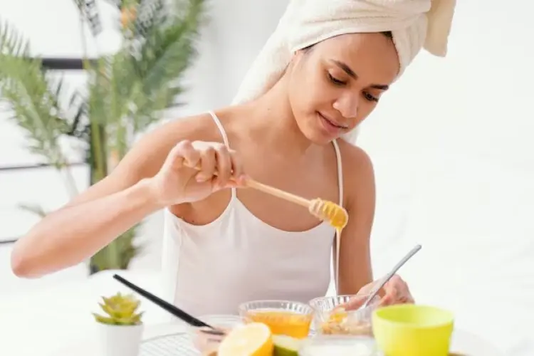 3 Masker Rambut Madu yang Mudah Dibuat, Hasilnya Menakjubkan!