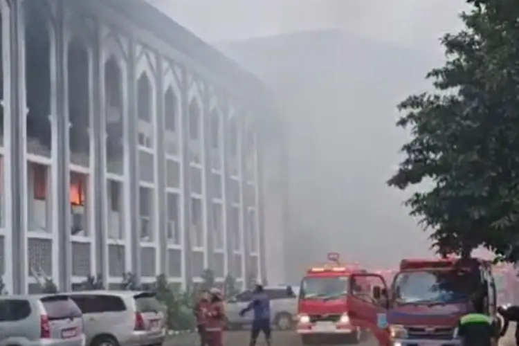 Gedung Rektorat UIN Jakarta Kebakaran, Kerugian Ditaksir Capai Rp200 Juta