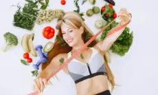 7 Tren Diet Terbaik untuk Menurunkan Berat Badan di Tahun 2025