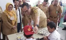 Janji Sekda Ajat, Tuntaskan Persoalan Dugaan Penyelewengan Dana PIP di Parungpanjang