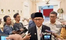 Kota Bogor Sukses Sambut PM Jepang, Lima Banner Foto PM Jepang dan Istri menjadi Oleh-oleh