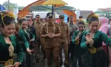 Bupati Bandung Dadang Supriatna Resmikan Alun-alun Ciwidey sebagai Tempat Bermain Anak-anak dan Berinteraksi Warga 
