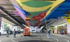 Libatkan Tim Ahli, Mural Kolong Jembatan Pasupati Menjadi Terpanjang di Indonesia