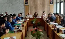 Ada AJB Kepemilikan Ganda, Para Pedagang Pasar Patrol Ngadu ke DPRD Kabupaten Bandung