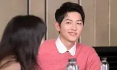 Mengapa Penampilan Song Joong Ki Kini Banyak Dikritik Orang Korea?? Ternyata Ini Alasannya