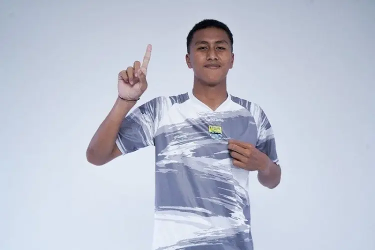 Susunan Pemain Persib vs Borneo FC: Teja Paku Alam Absen, Kiper Muda Fitrah Maulana Starter