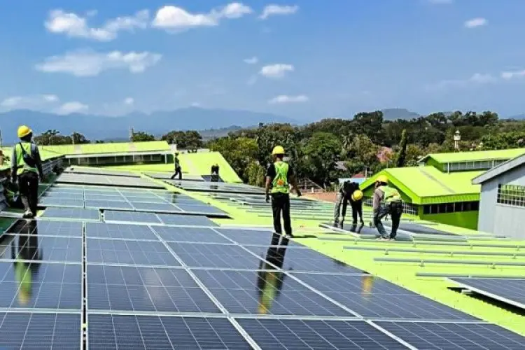 Enam Stasiun Utama Kini Dilengkapi KAI Properti dengan Solar Panel di Atapnya