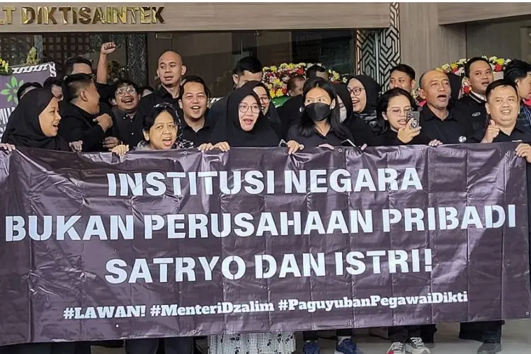 Polemik di Kemdiktisaintek: Menanti Solusi dari Dialog Internal di Tengah Aksi Damai Pegawai