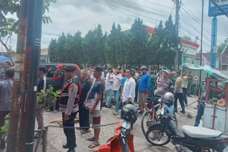 Kios Penjual Obat Keras di Kopo Katapang Dibongkar Polisi dan Aparat Pemerintahan