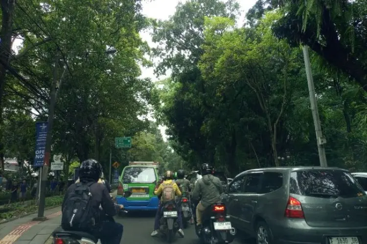 Jalur SSA Alamin Kepadatan, Satlantas Stand By Di titik-titik Kepadatan Arus Lalu Lintas