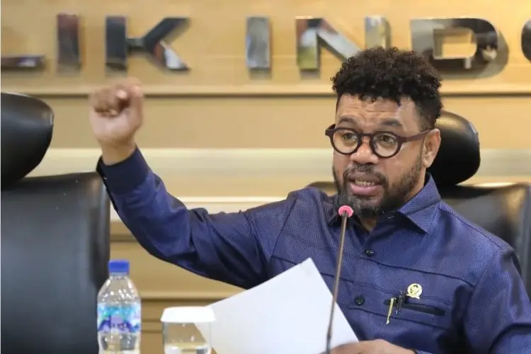 Mencari Jalan Damai di Tanah Papua: Ketua Komite III DPD RI Dorong Dialog Sebelum Amnesti dan Abolisi untuk KKB