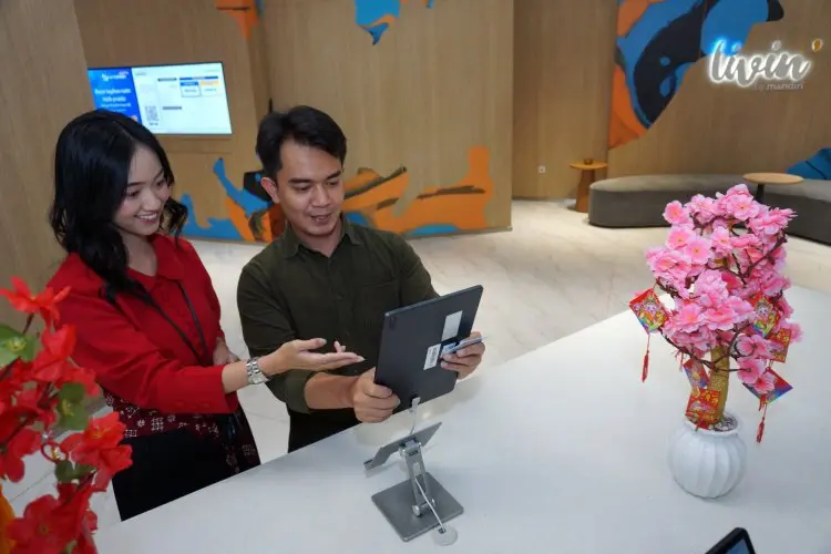 FOTO: Bank Mandiri Promo Imlek