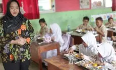 Bachril Bakri 'Sudutkan' Ponpes Terkait Rendahnya RLS, Dewan Sebut Pemkab Bogor Harusnya Berkolaborasi dengan Kemenag