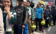 Cerita Perjuangan Warga Cimahi Mulai dari Disabilitas hingga Pedagang untuk bisa Dapatkan Gas Elpiji 3Kg Imbas Kebijakan Menteri ESDM