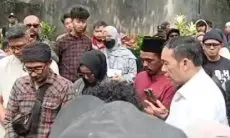 Dimakamkan di Cimahi, Ngatiyana Kenang Masa Lalu Bersama Kang Gobang