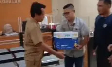 Kantor Disdukcapil di Aceh Kehabisan Kertas, Warga Ramai-ramai Donasi HVS
