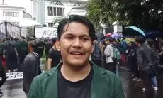 Ratusan Mahasiswa Geruduk DPRD Jabar, Minta Pemerintah Fokus Pada Pendidikan dan Tolak Izin Tambang Bagi Universitas