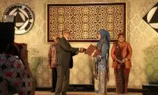 Meilinda Nurbanasari Kembali Dilantik sebagai Rektor Itenas Periode 2025-2030