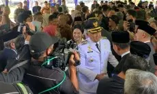 Usai Dilantik, Farhan-Erwin Disambut Para Pejabat di Balai Kota Bandung