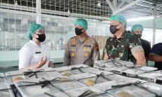 Kapolresta Bandung Tinjau Dapur Makan Bergizi Gratis di Bojongsoang