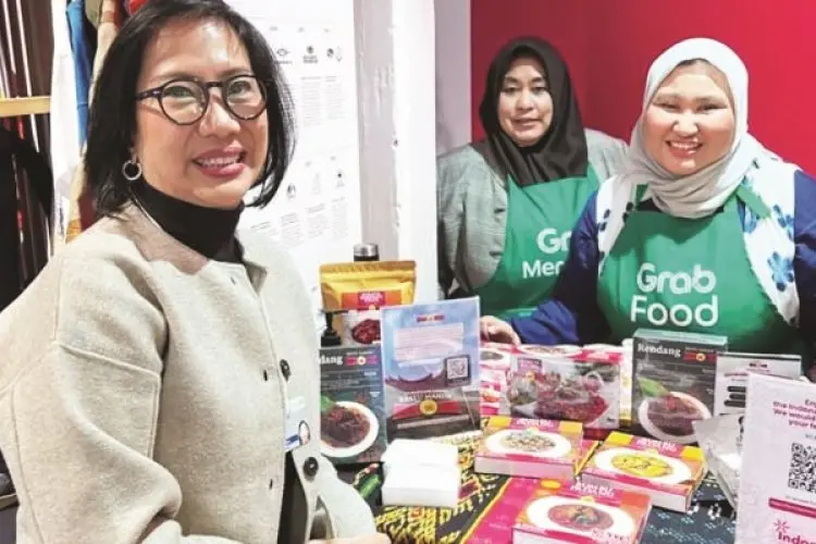 UMKM Kuliner Asli Bandung Ini Curi Perhatian pada WEF 2025 di Davos Swiss