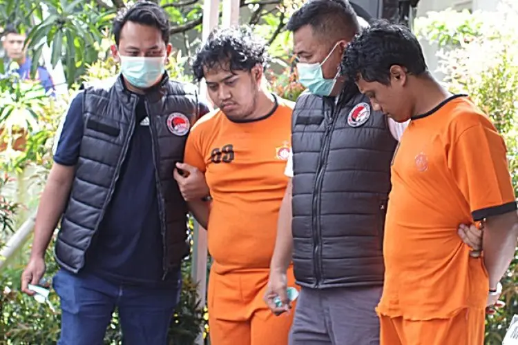 Jeger! Dua Operator Labor Tersembunyi Tembakau Sintetis Bogor Divonis 20 Tahun Penjara