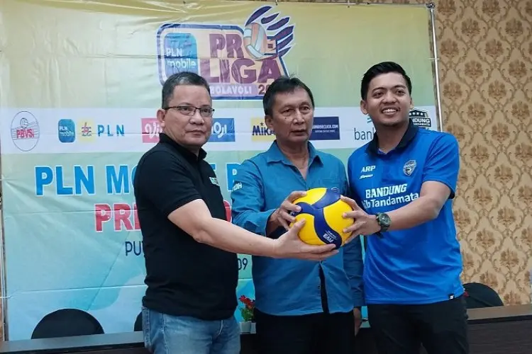 Tekat Kuat Bandung bjb Tandamata, Sikat Habis Laga Kandang