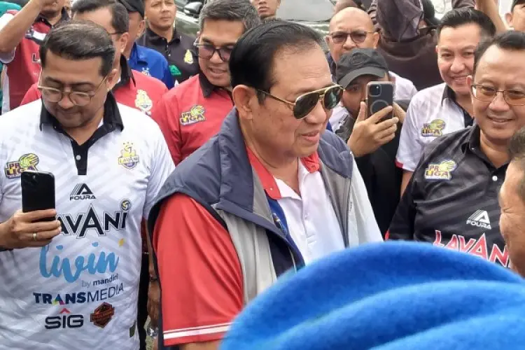 SBY Menyaksikan Tim Bola Voli Kesayangannya Lavani Bertanding di Stadion Indoor Si Jalak Harupat