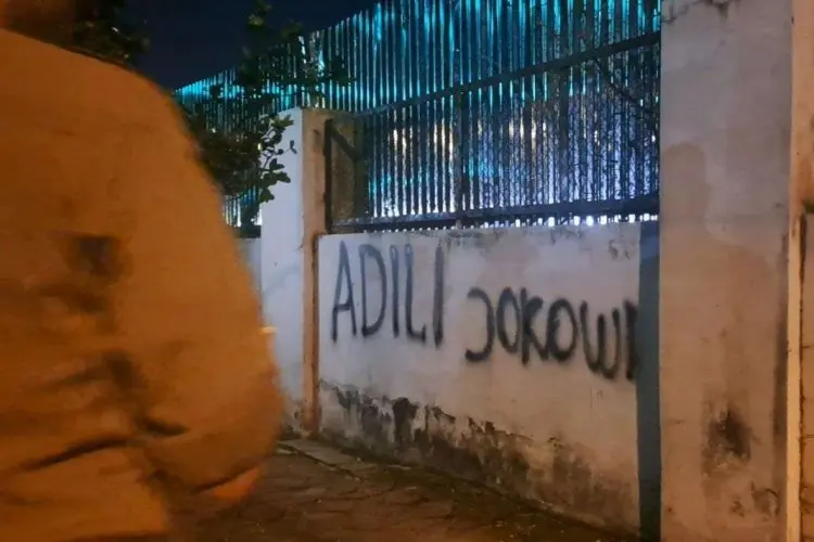 Heboh Tulisan 'Adili Jokowi' di Solo, Begini Respon Mantan Presiden RI ke 7