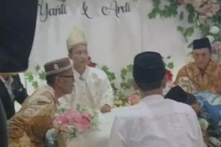 Viral Detik-detik Penghulu Meninggal Dunia Usai Pimpin Doa Saat Akad Nikah