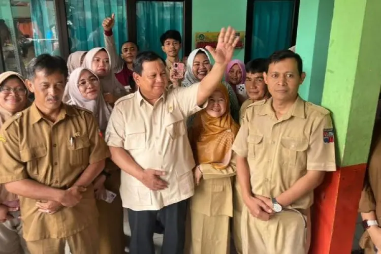 Menuju Lompatan Besar Pendidikan Indonesia: Presiden Prabowo Targetkan Digitalisasi Lewat Bantuan TV dan Guru Unggul di Seluruh Sekolah hingga 2026